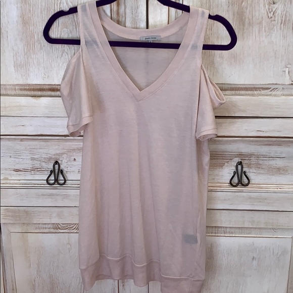Cold shoulder light pink T-shirt - Picture 1 of 5